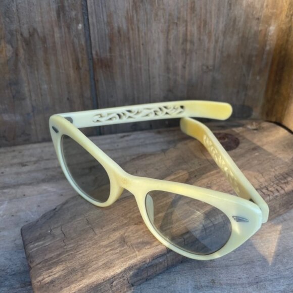 Authentic Super Rare 1950s 60s Cat Glasses Carved Cutout Ornamentation - Picture 10 of 10